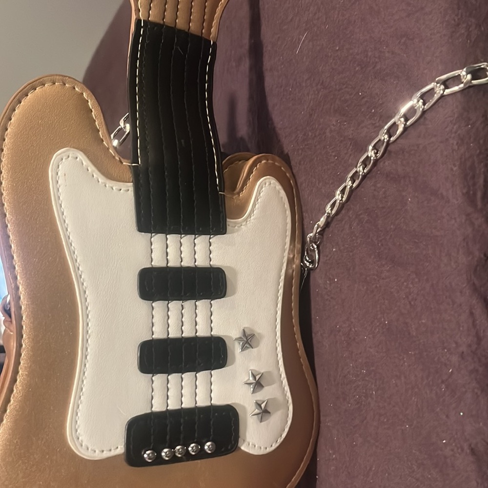 Purse - Picture 2 of 2
